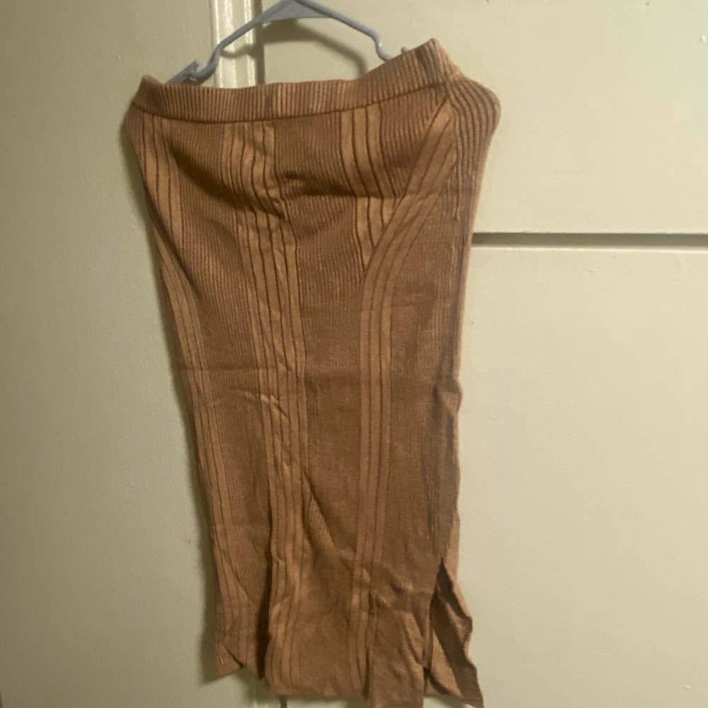 French Connection Tan Ribbed Pencil Skirt